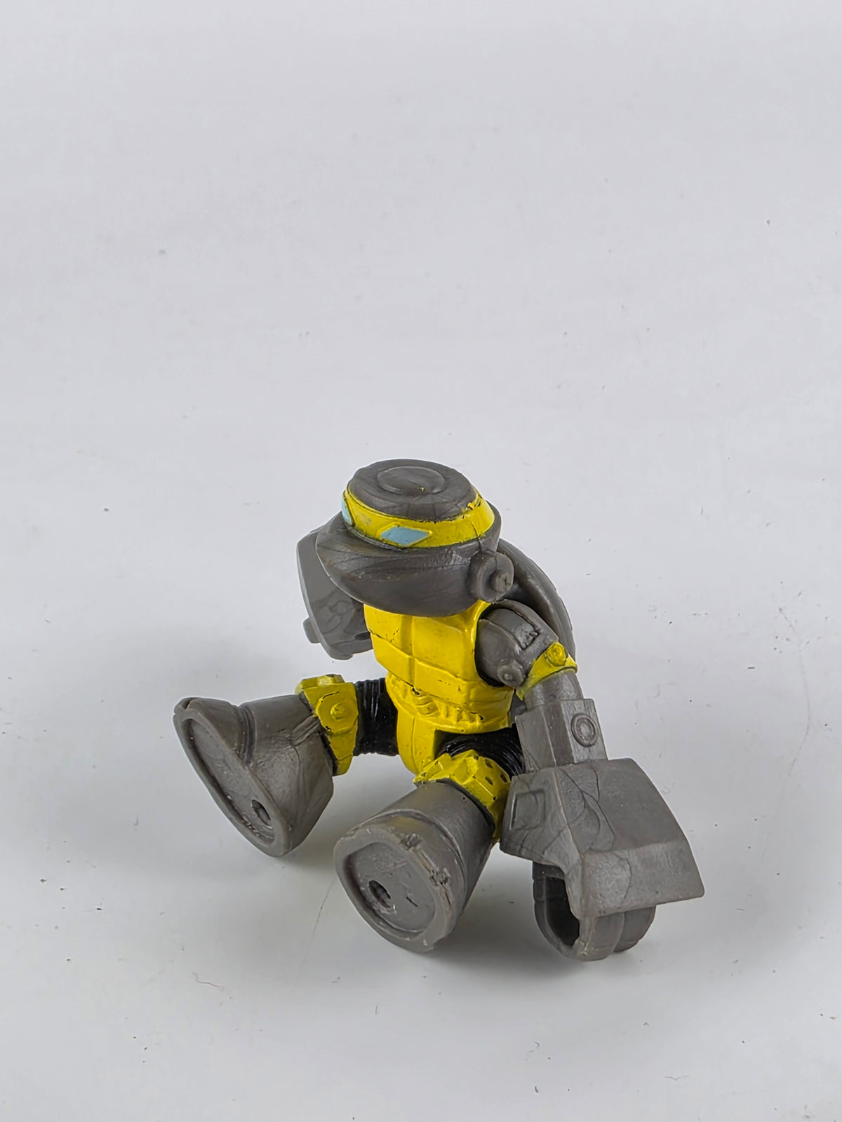 Teenage Mutant Ninja Turtles half shell Heroes Metalhead action figure