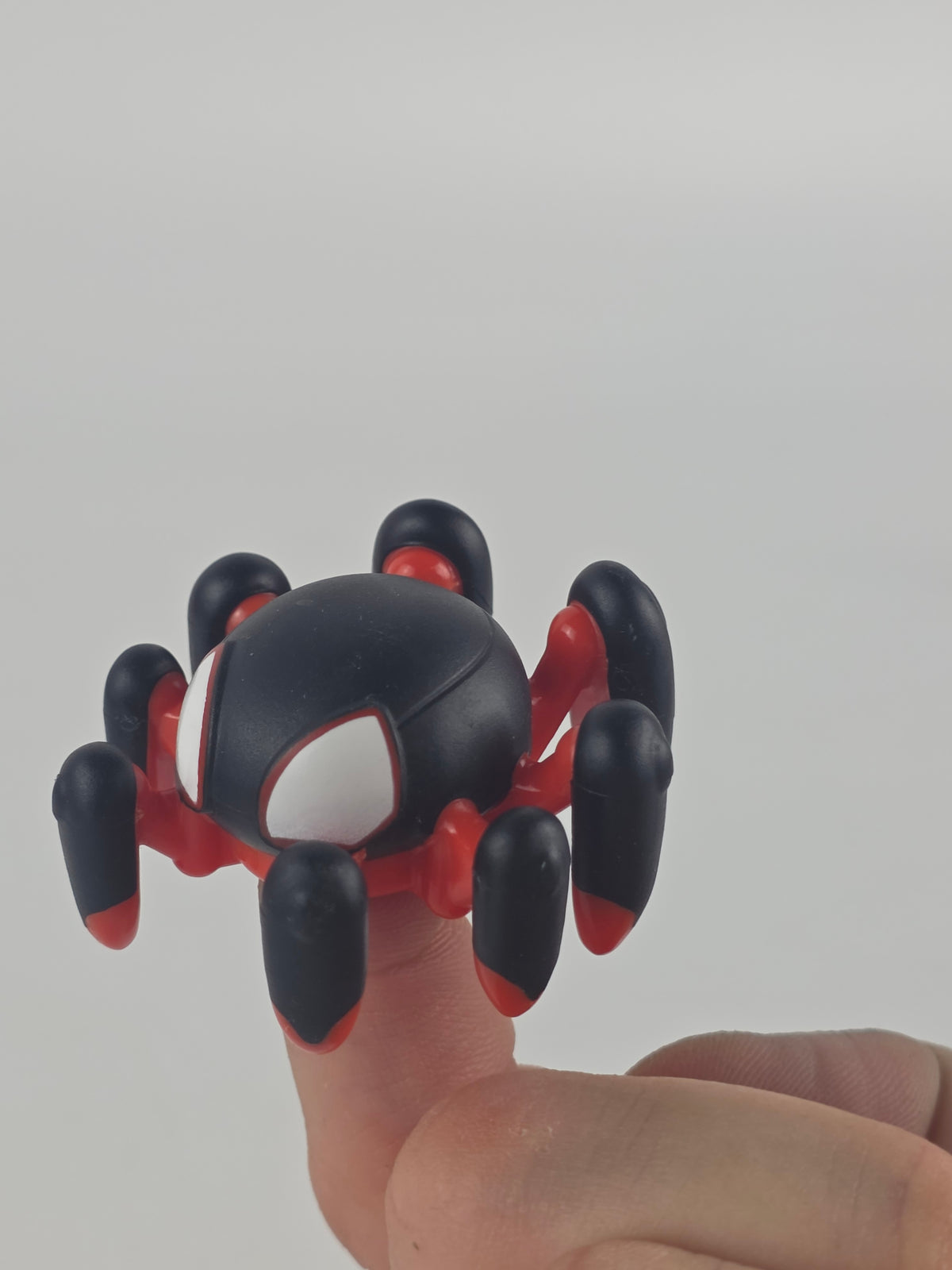 Spidey and His Amazing Friends spin Trace-E mini figure