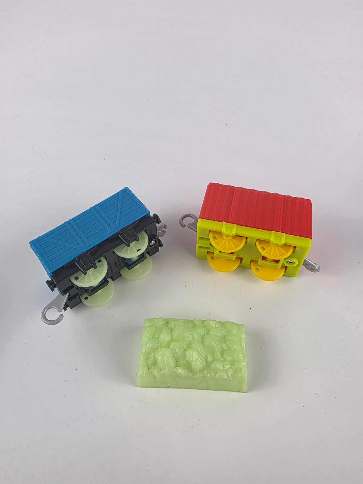 Trackmaster Thomas & Friends Thomas Glow in the Dark Motorized Train