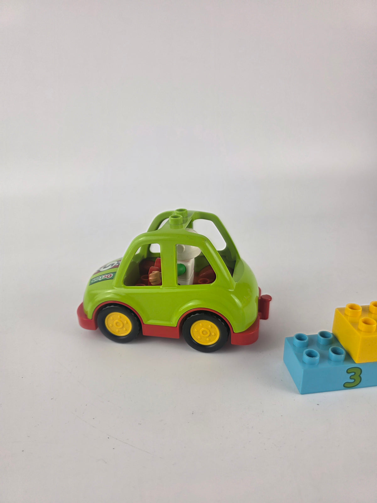 Lego Duplo race car set