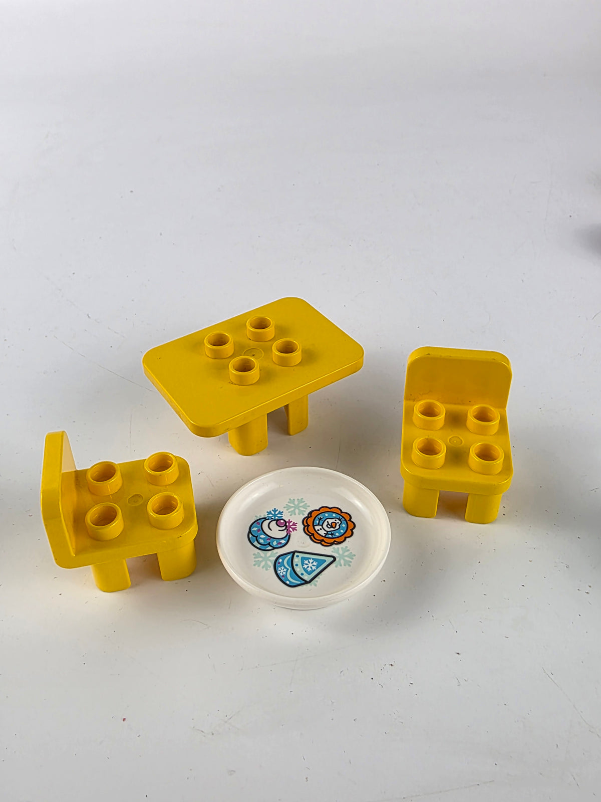 Lego Duplo table and chairs bricks