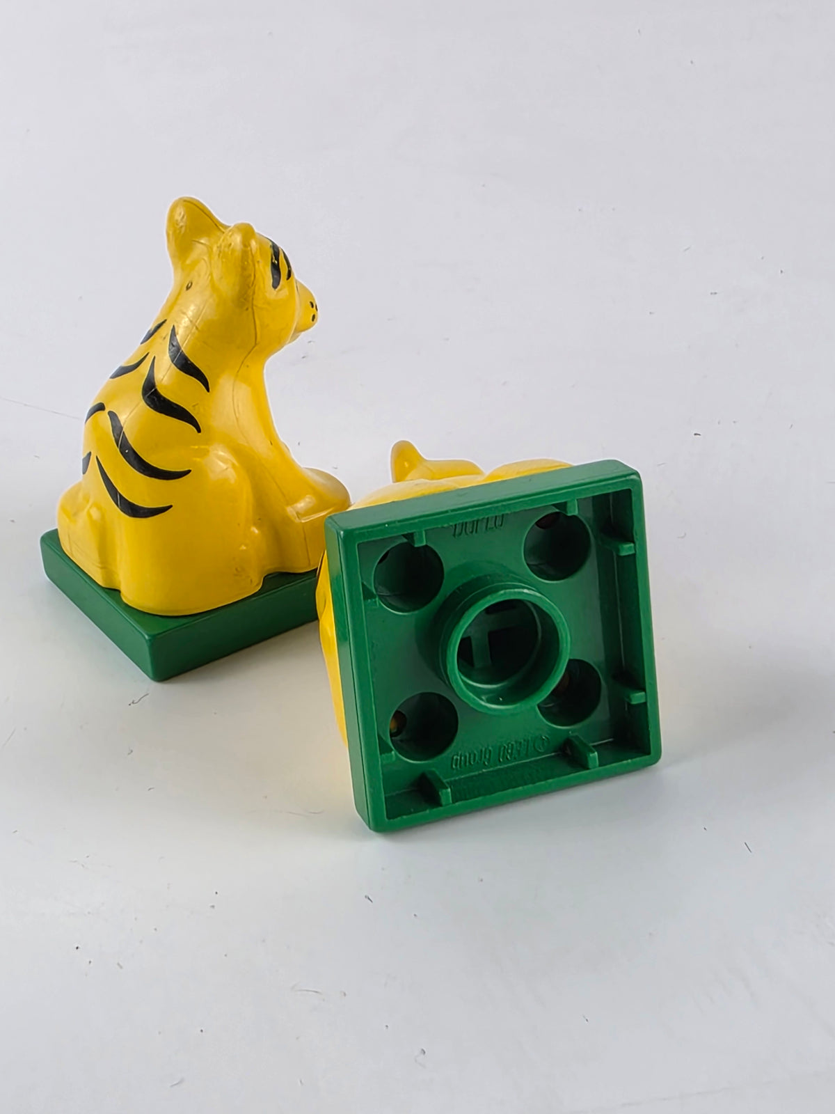 Lego Duplo vintage tiger figure set
