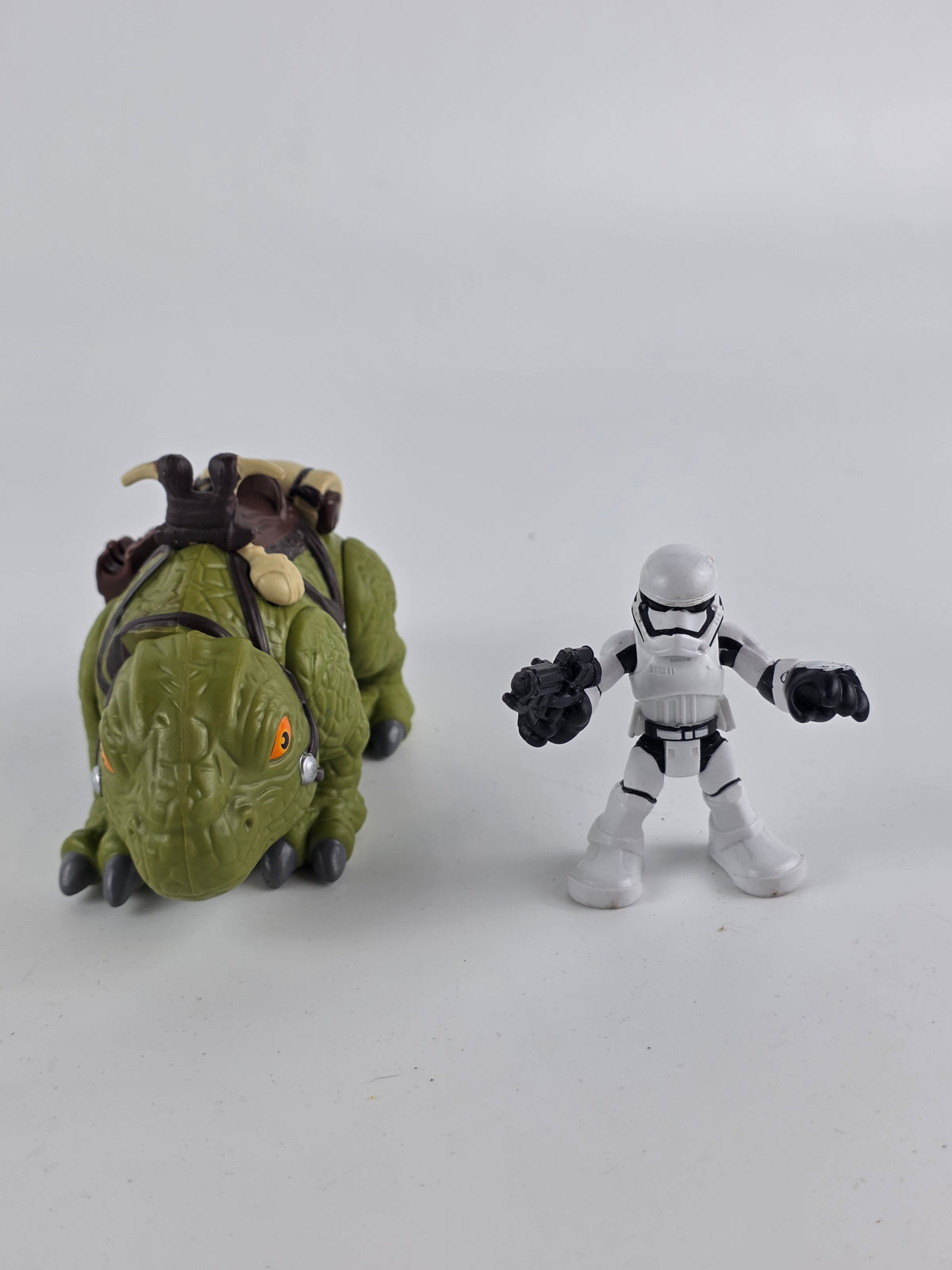 Playskool Star Wars Galactic Heroes Dewback figure set
