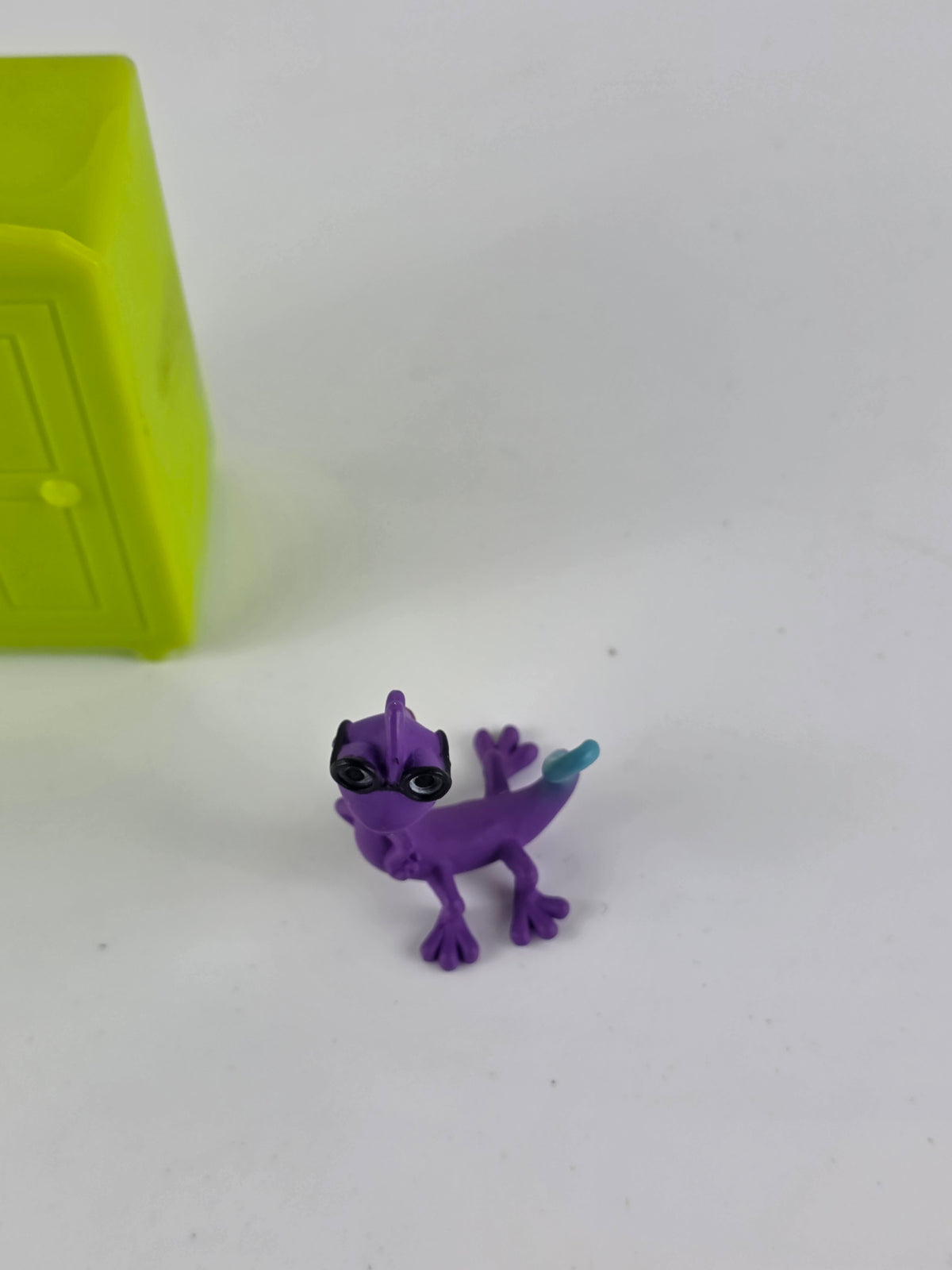 Disney Pixar Monsters University Randall Boggs minifigure