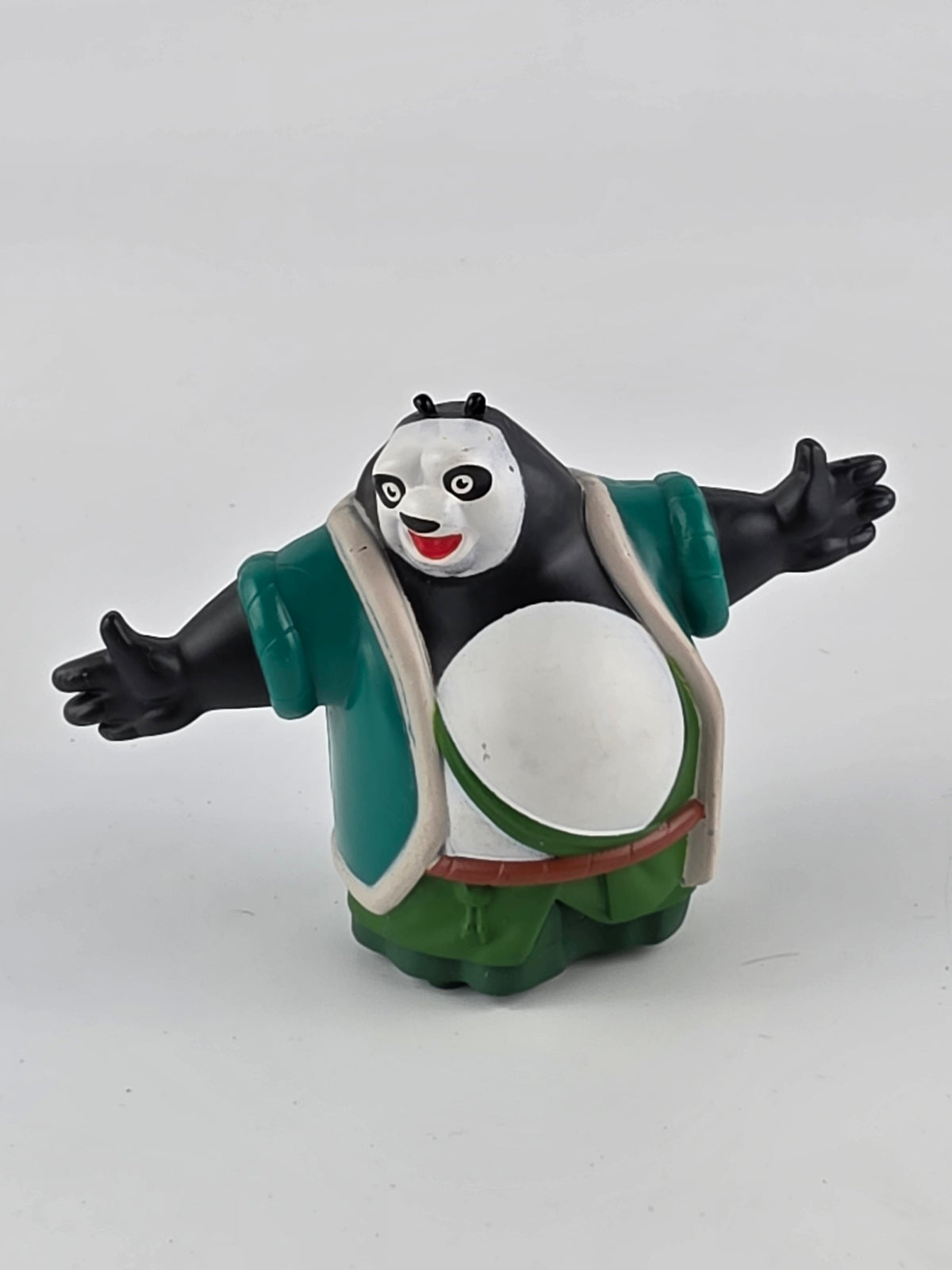 Dreamworks Kung-Fu Li Shan, Po's biological father figure
