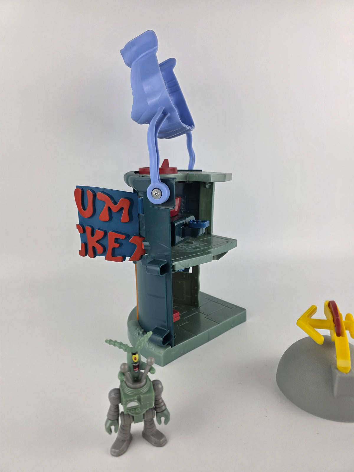 Imaginext SpongeBob SquarePants Chum Bucket Playset with Figure