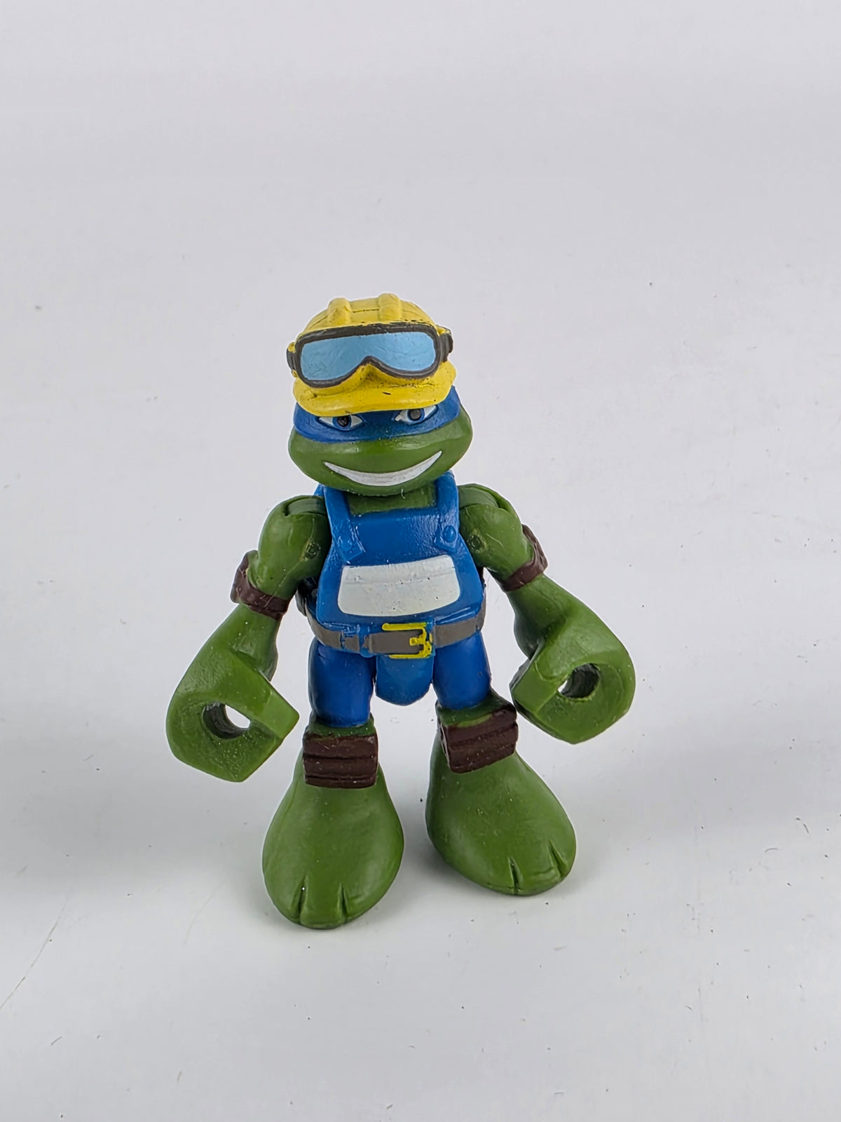 Playmates Half Shell Heroes Leonardo action figure
