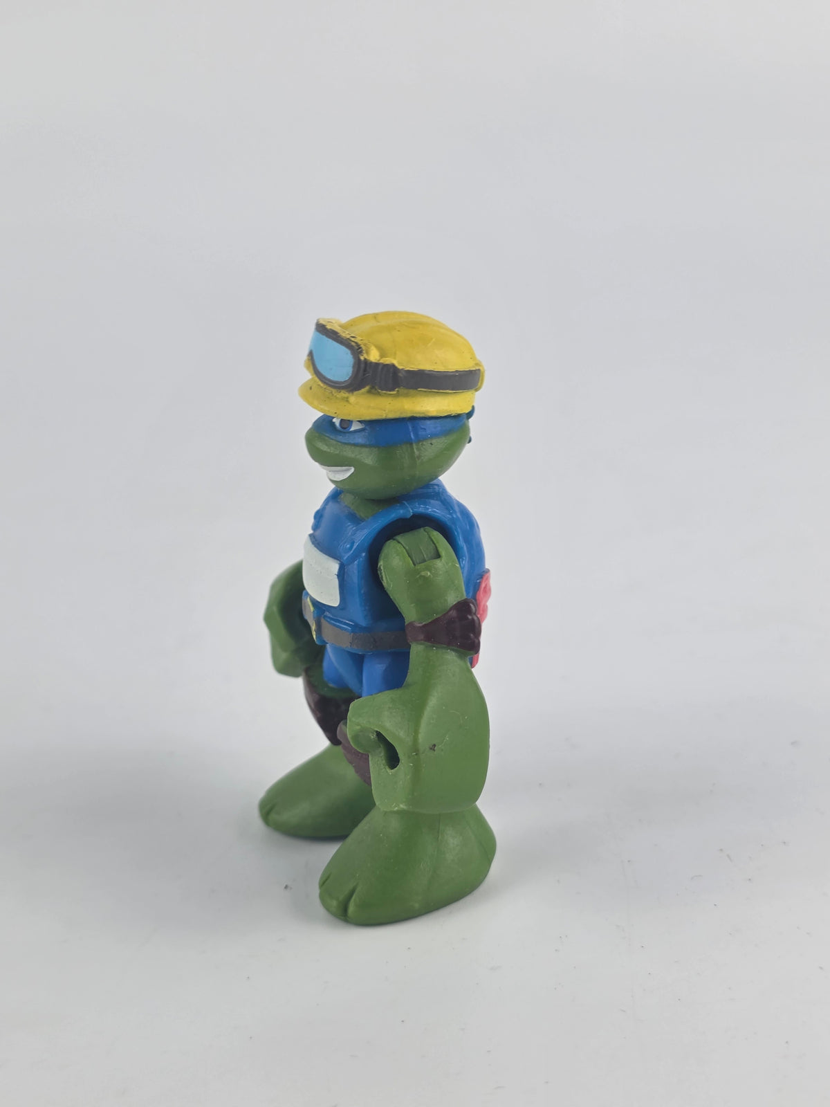 Playmates Half Shell Heroes Leonardo action figure