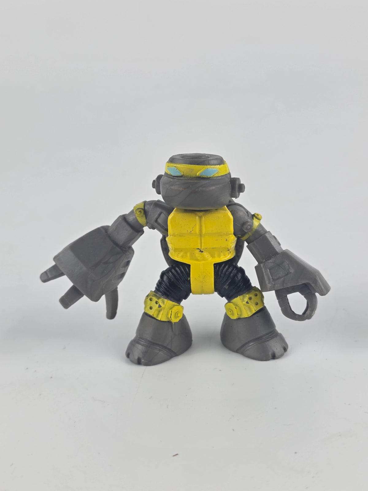 Teenage Mutant Ninja Turtles half shell Heroes Metalhead action figure