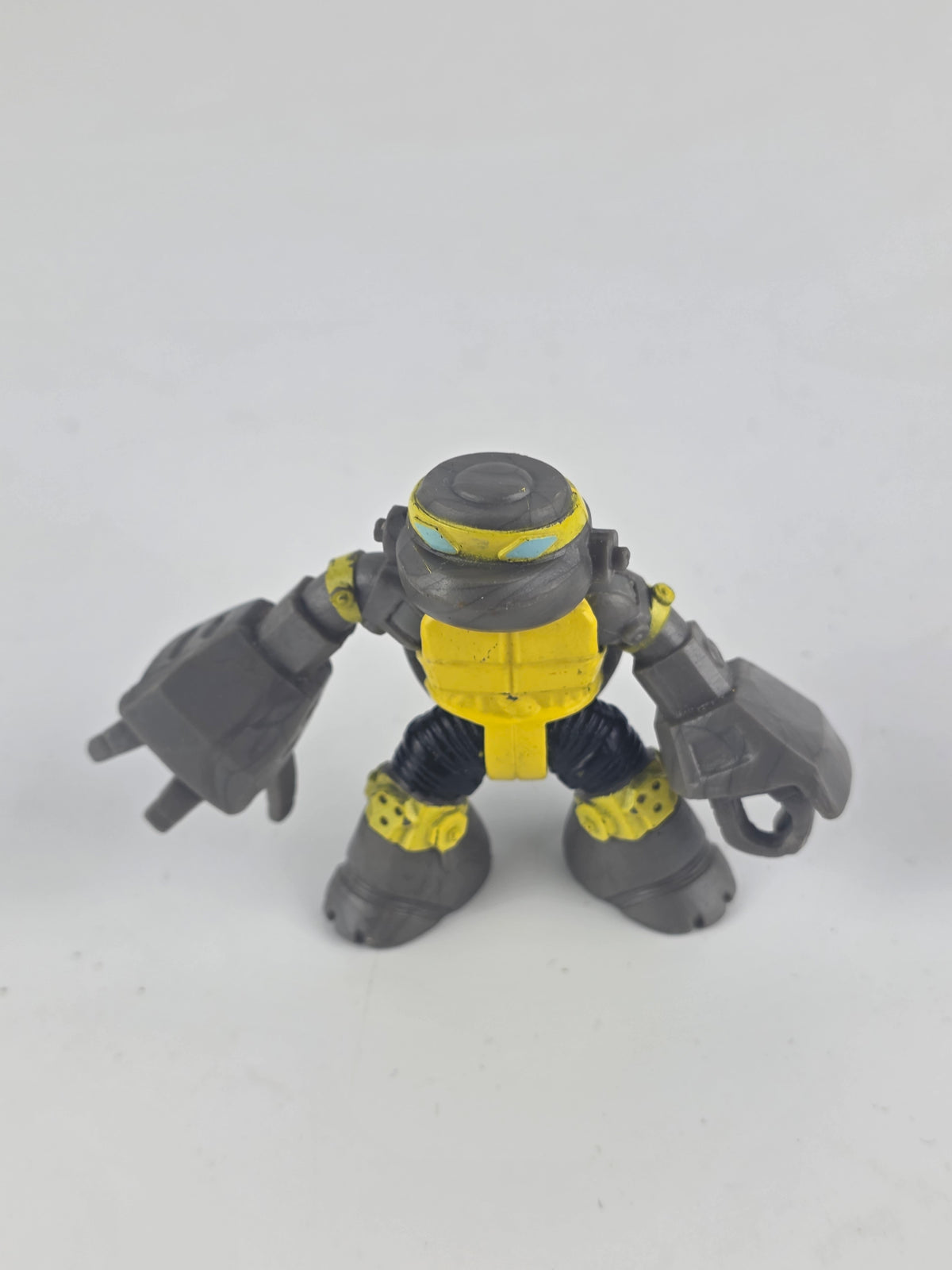Teenage Mutant Ninja Turtles half shell Heroes Metalhead action figure