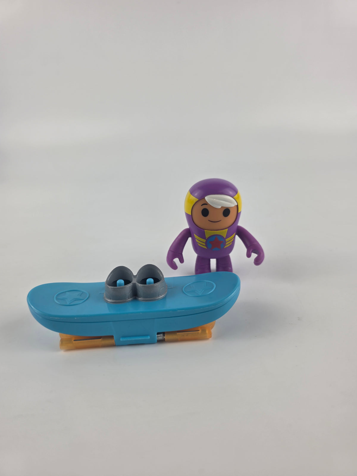 Go Jetters Xuli action figure and fireboard set