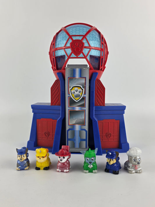 Paw Patrol mini tower playset with roller figures