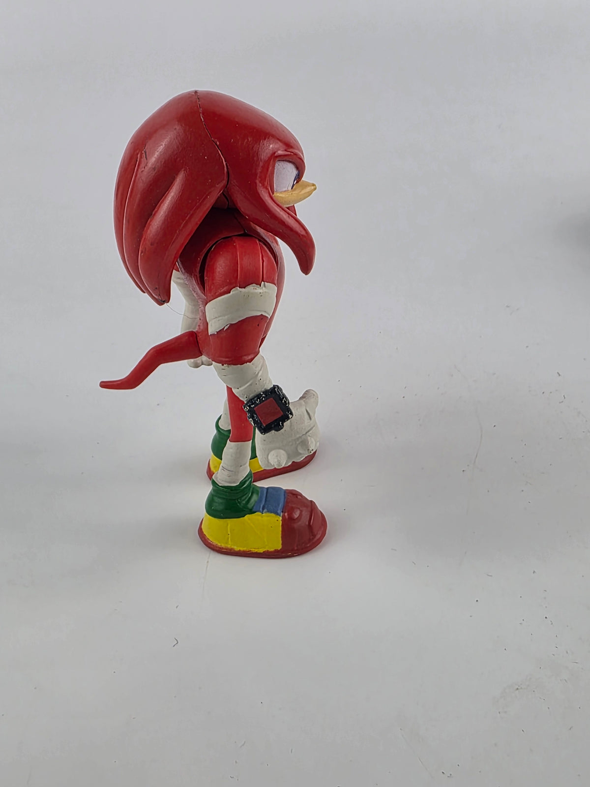 Sonic Boom Knuckles action figure