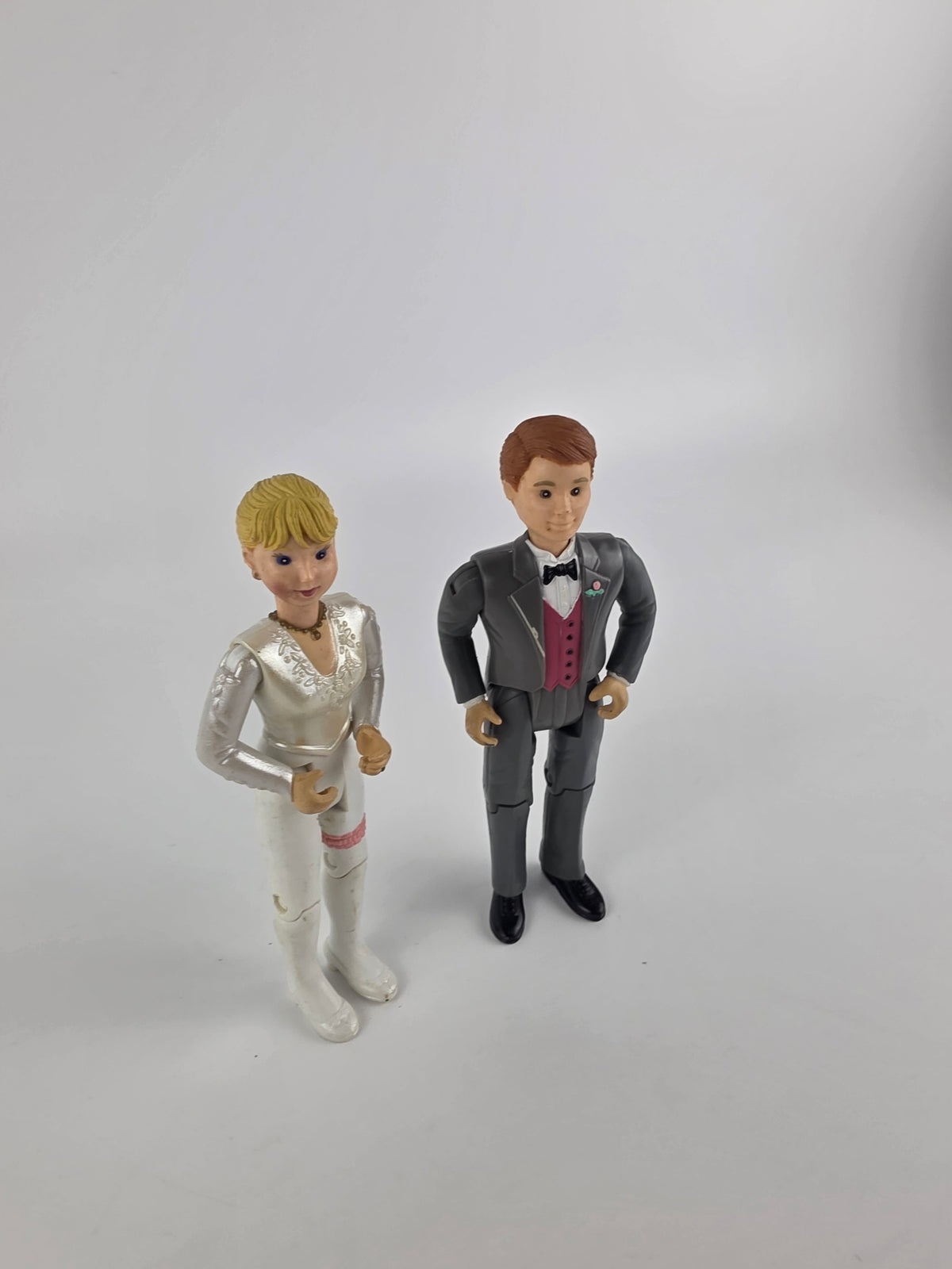 999 Fisher-Price Loving Family Bride & Groom Wedding Set