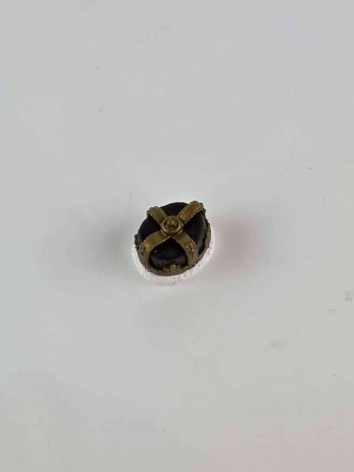 WWE Jerry "The King" Lawler figure crown accessory