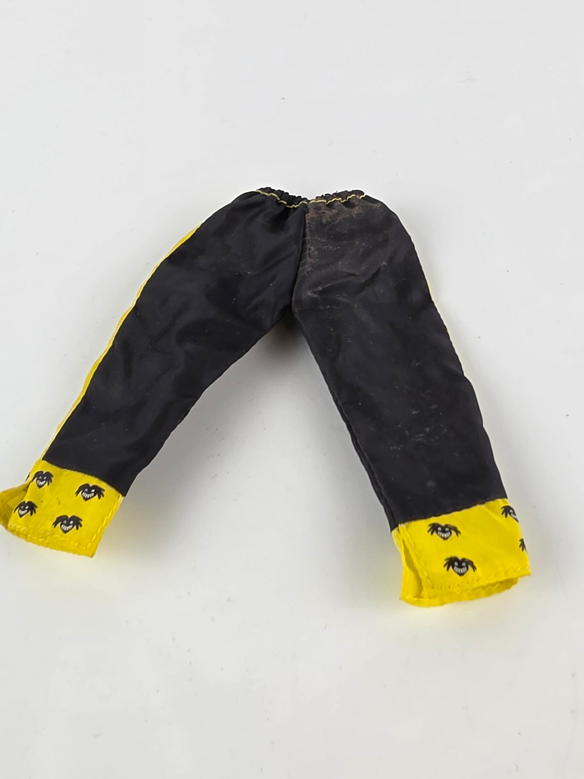 RARE! WWE Wrestling Kofi Kingston Yellow & Black Pants for Figurine - New NO Tag