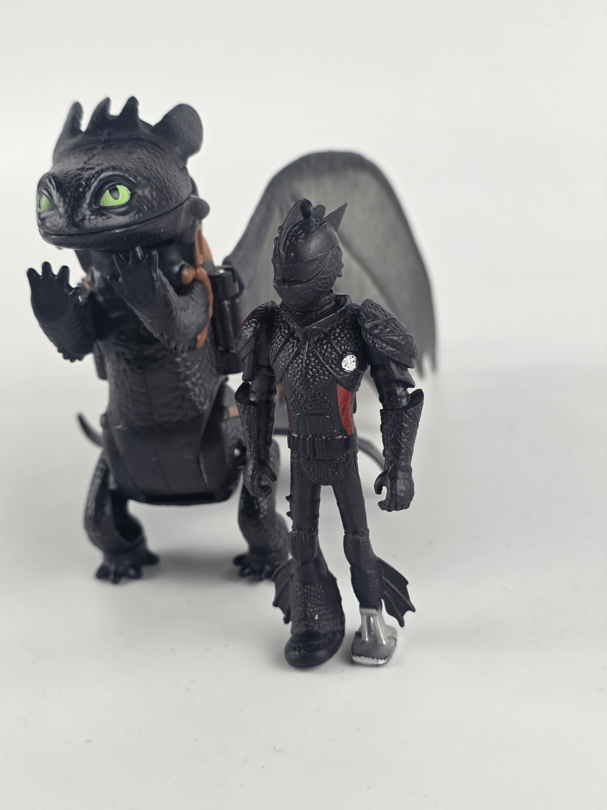 DreamWorks Dragons Defenders of Berk  Dragon Figure Toothless Night Fury