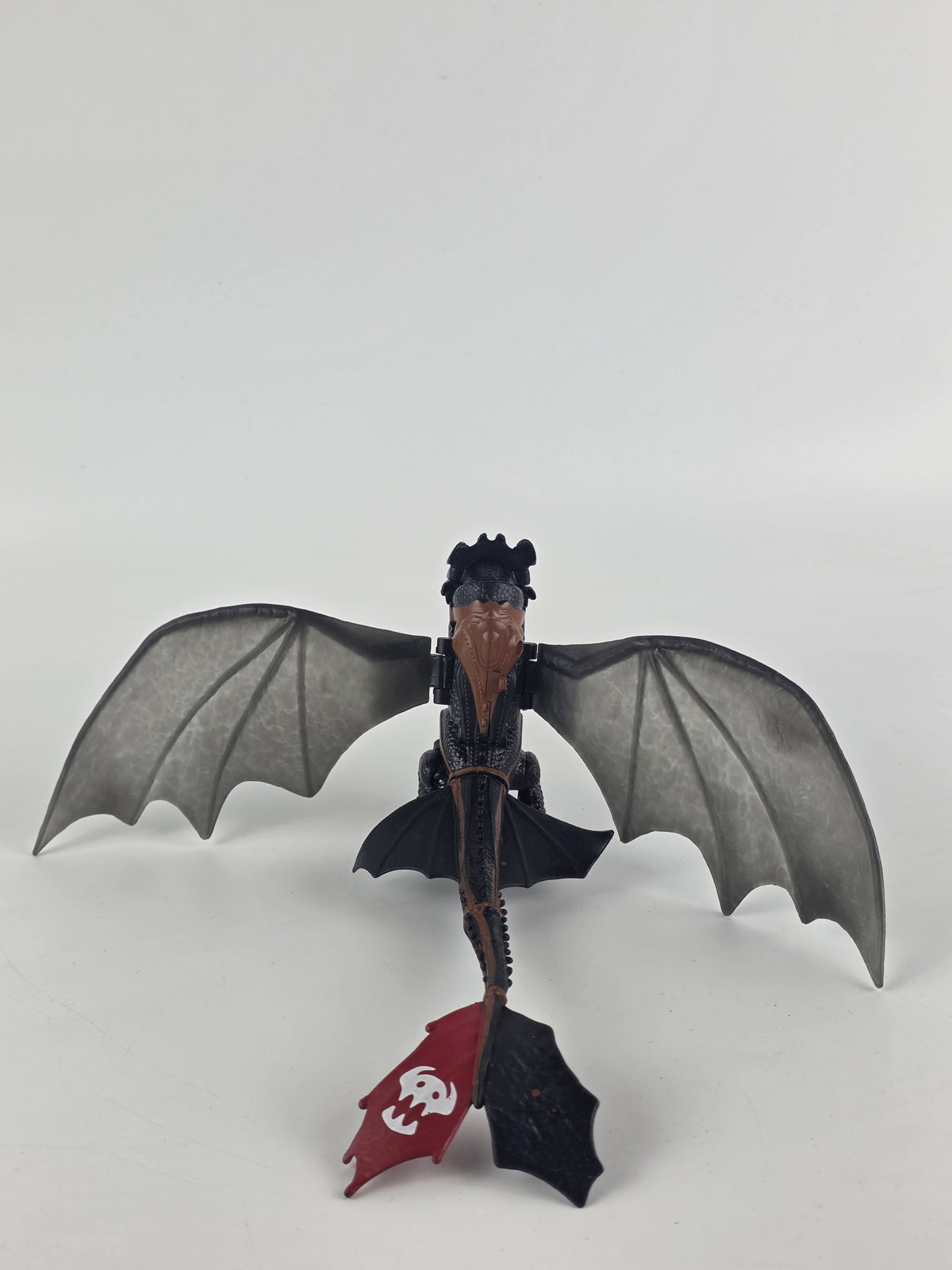 DreamWorks Dragons Defenders of Berk  Dragon Figure Toothless Night Fury