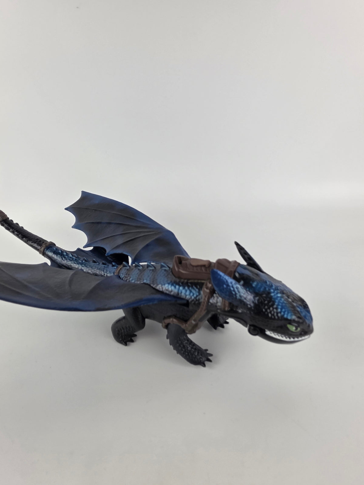 How To Train Your Dragon Fire Breathing Toothless Large Figure Lights Smoke Blue
