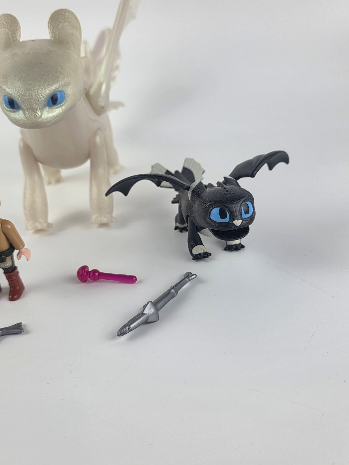Playmobil How to Train Your Dragon light Fury Dragon toy
