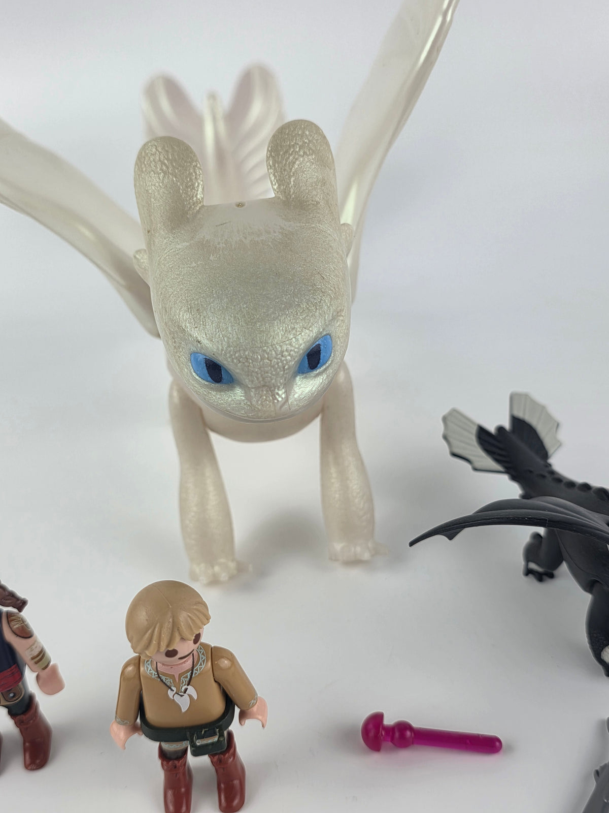 Playmobil How to Train Your Dragon light Fury Dragon toy