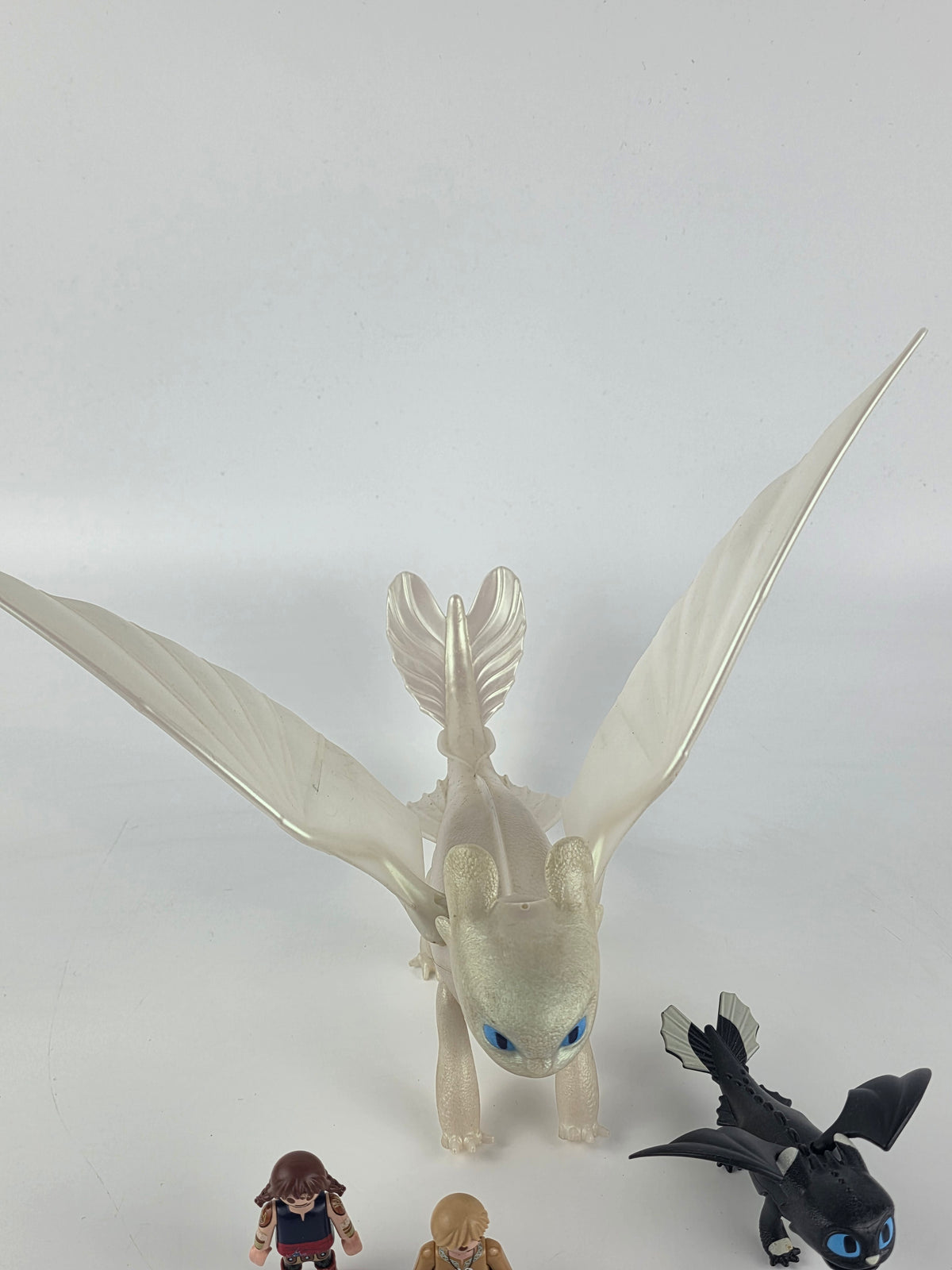 Playmobil How to Train Your Dragon light Fury Dragon toy