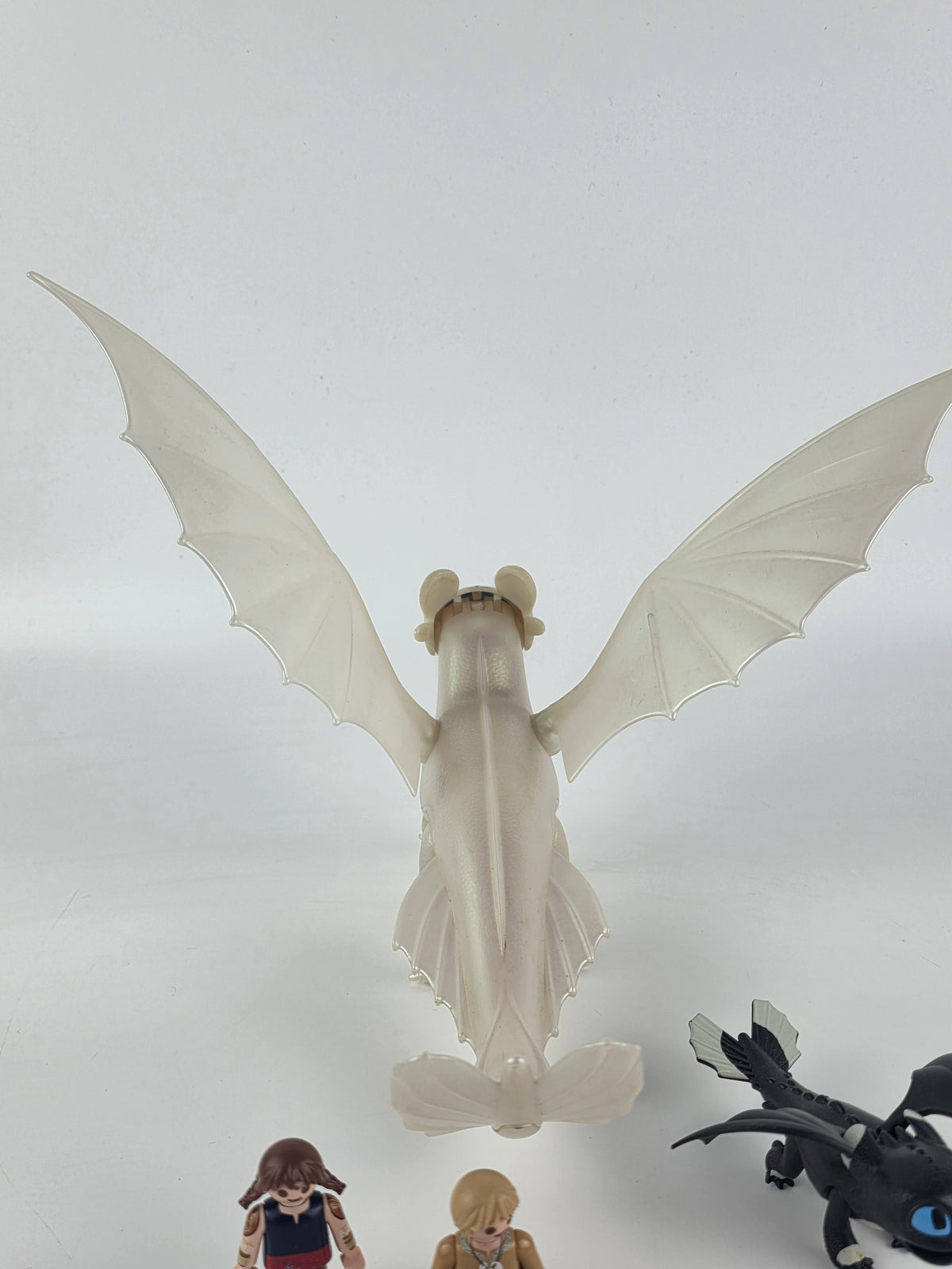 Playmobil How to Train Your Dragon light Fury Dragon toy