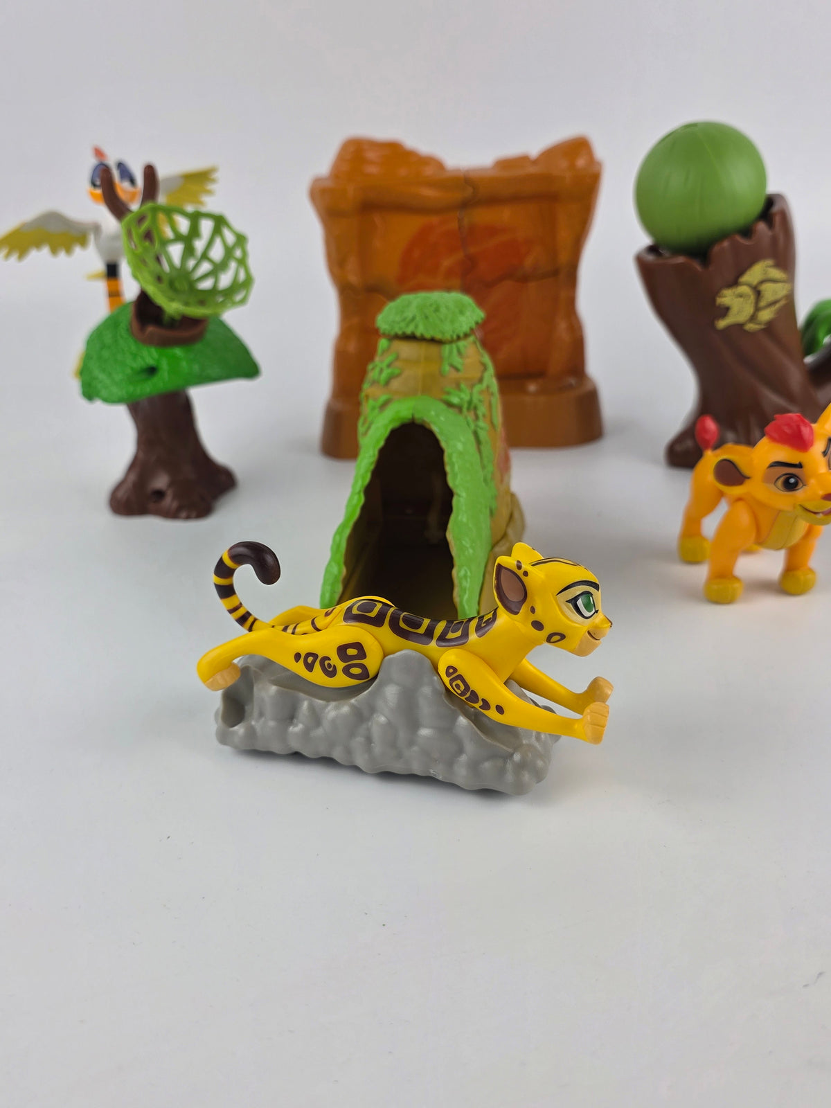 Disney The Lion Guard Small Playsets With Figures Toy Bundle Kion Disney Junior