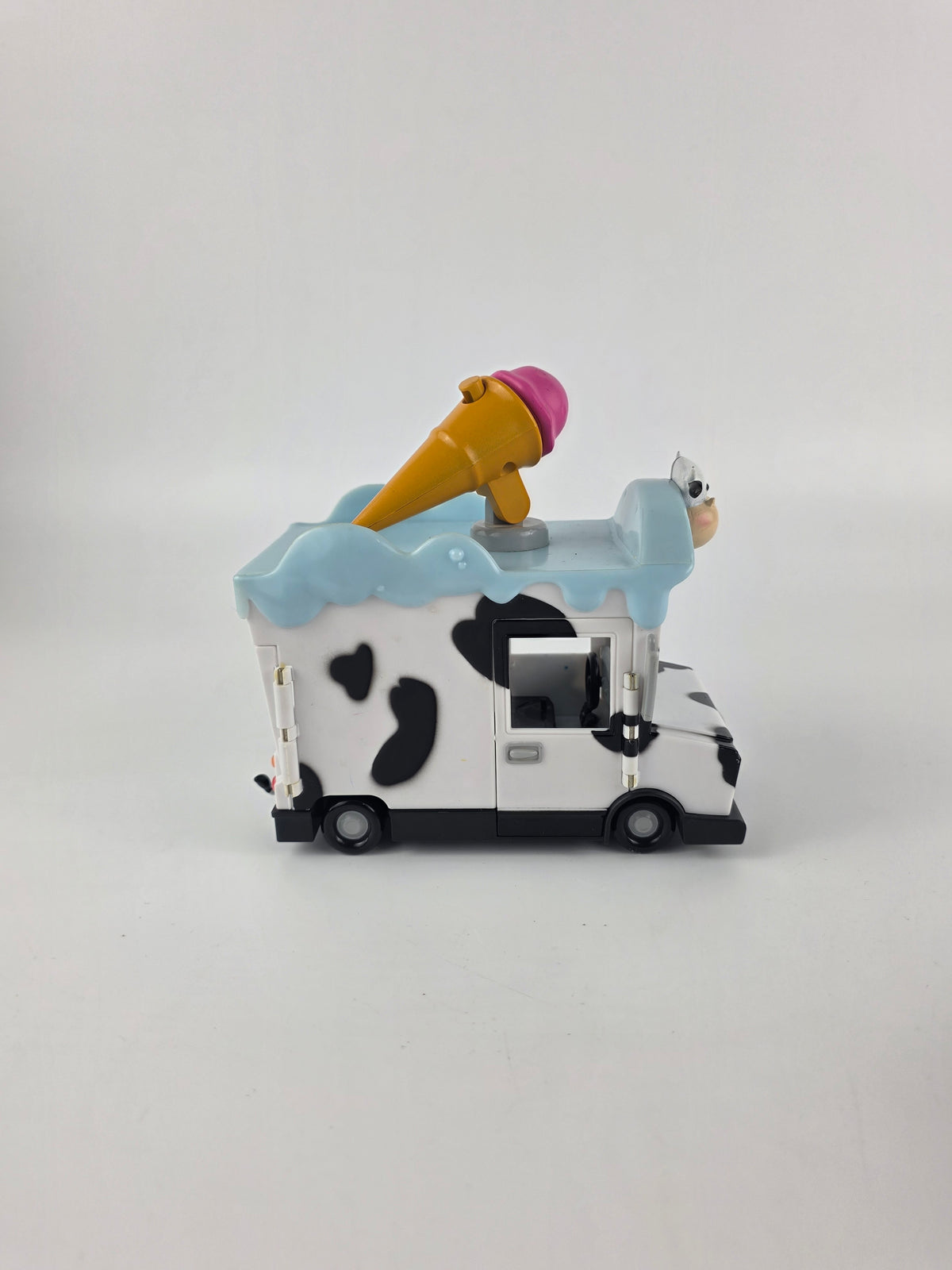 Oddbods ice cream van with pogo figure