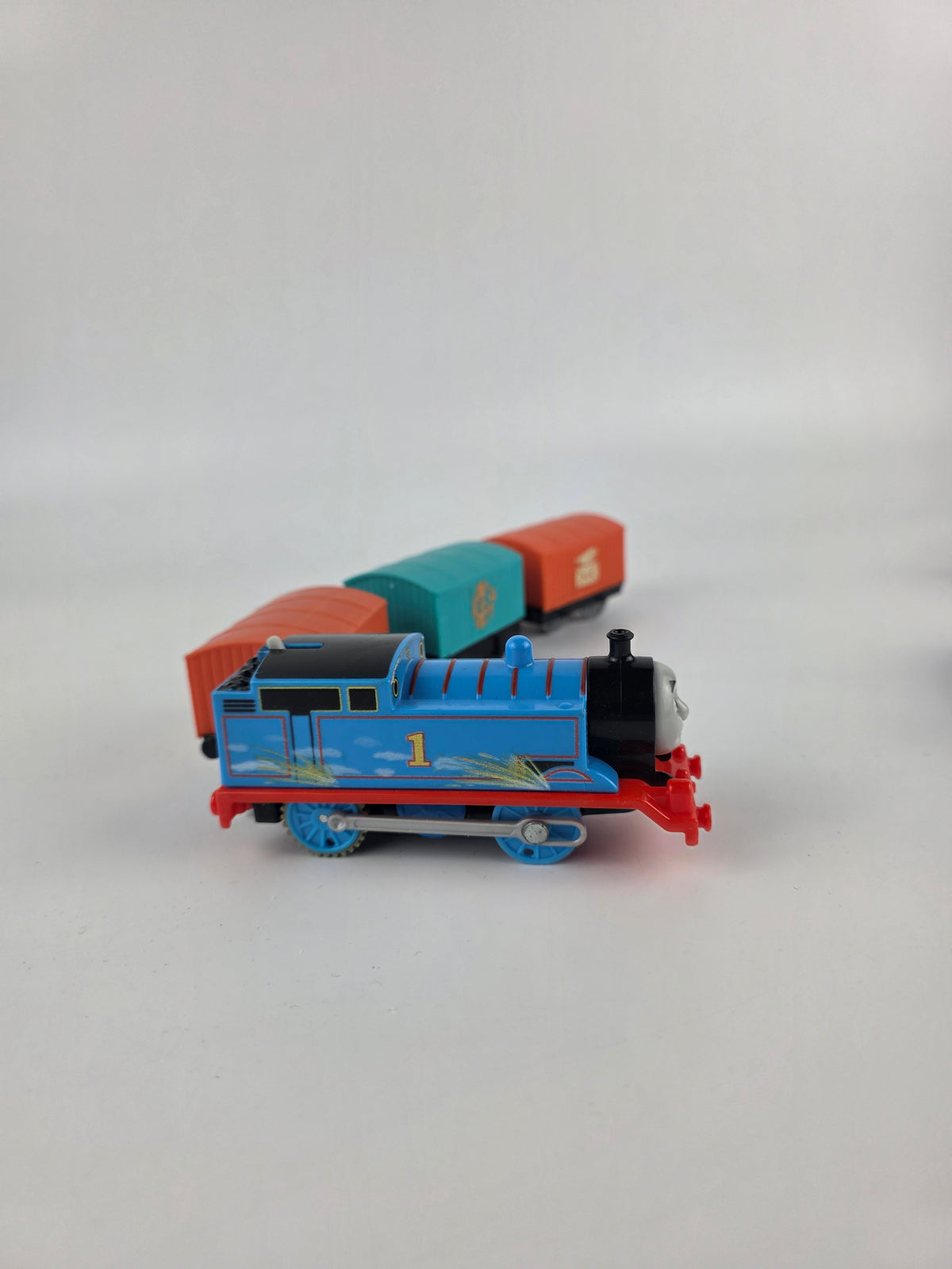 Trackmaster Thomas & Friends Speed & Spark Thomas motorized toy train
