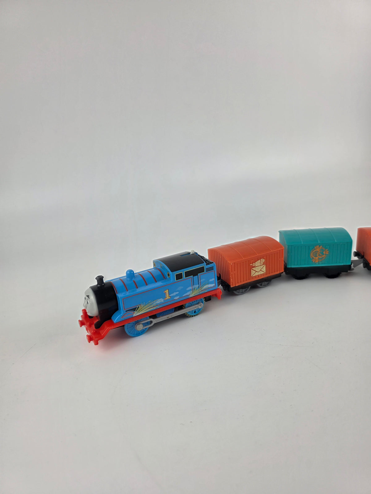 Trackmaster Thomas & Friends Speed & Spark Thomas motorized toy train