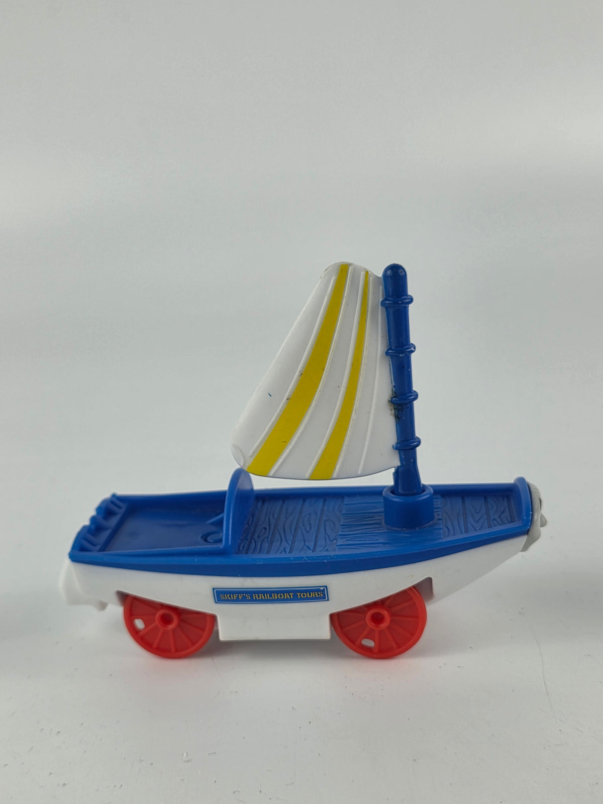 Thomas and friends Skiff the Railboat toy