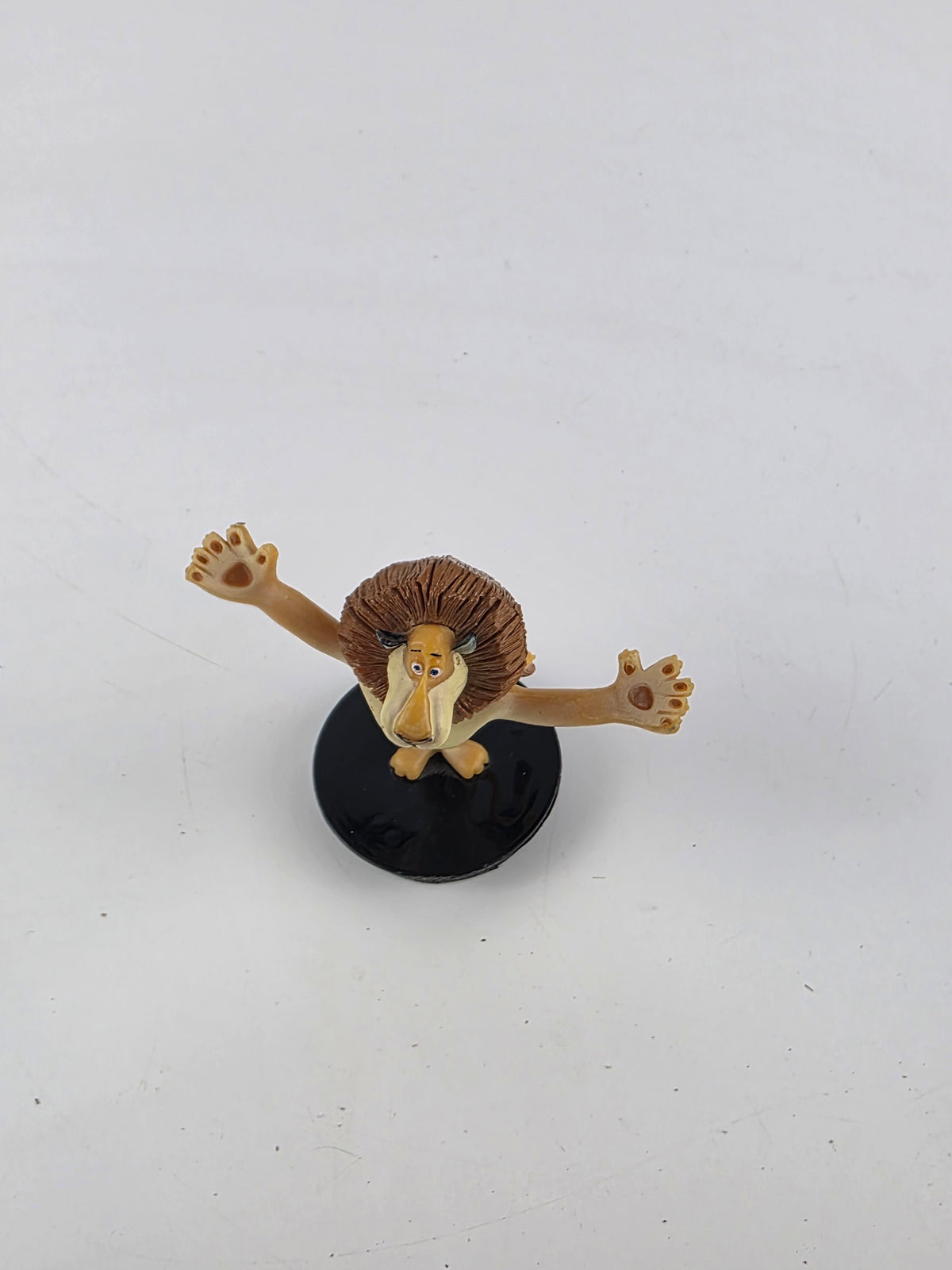 Madagascar 3 Europe's Most Wanted alex the lion  cup topper Figure 3.25" tall