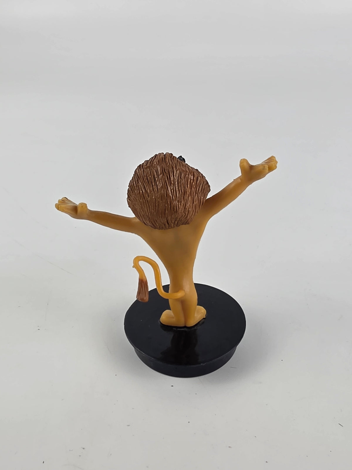 Madagascar 3 Europe's Most Wanted alex the lion  cup topper Figure 3.25" tall
