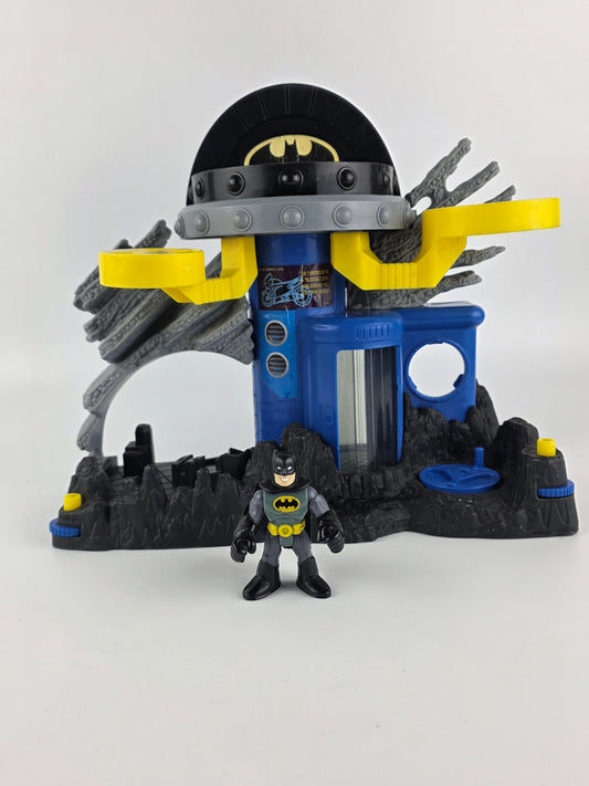Imaginext DC Super Friends Bat Command Center playset