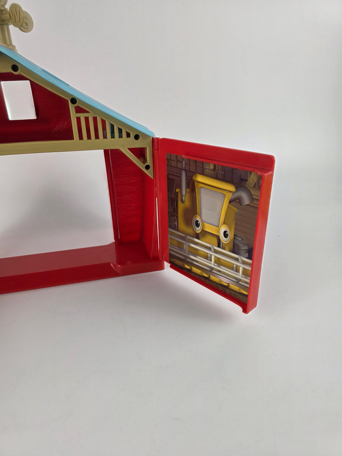Tractor Tom farm barn playset toy bundle