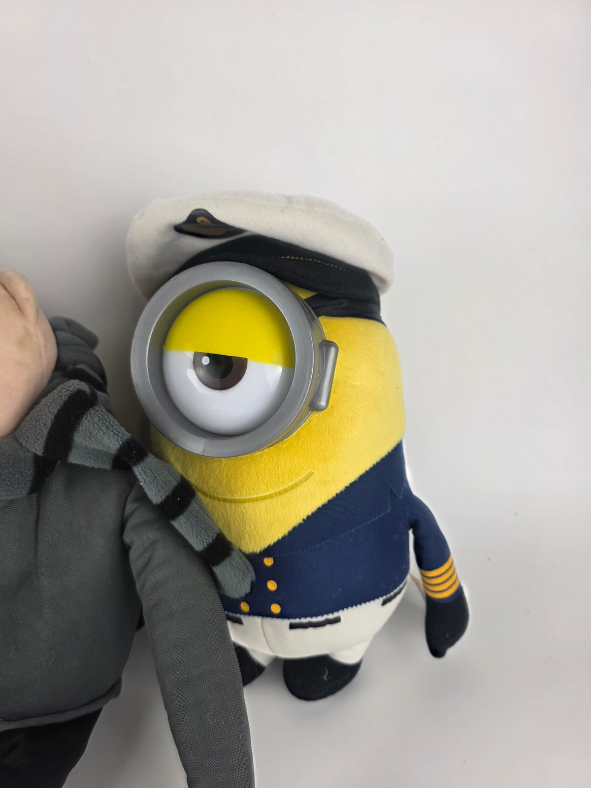 Dreamworks despicable Me pluah set
