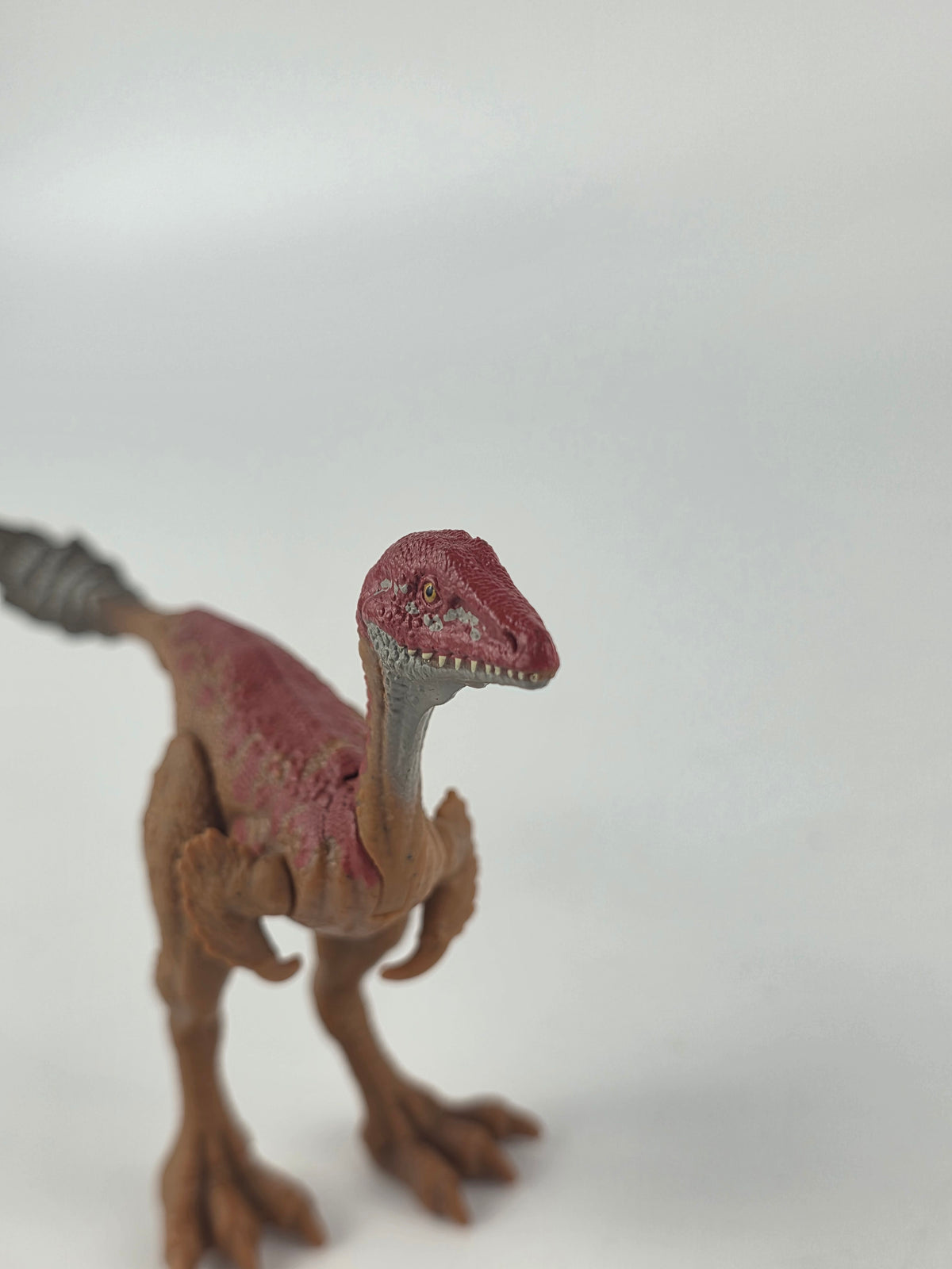 Jurassic World Dino Escape Wild Pack Mononykus