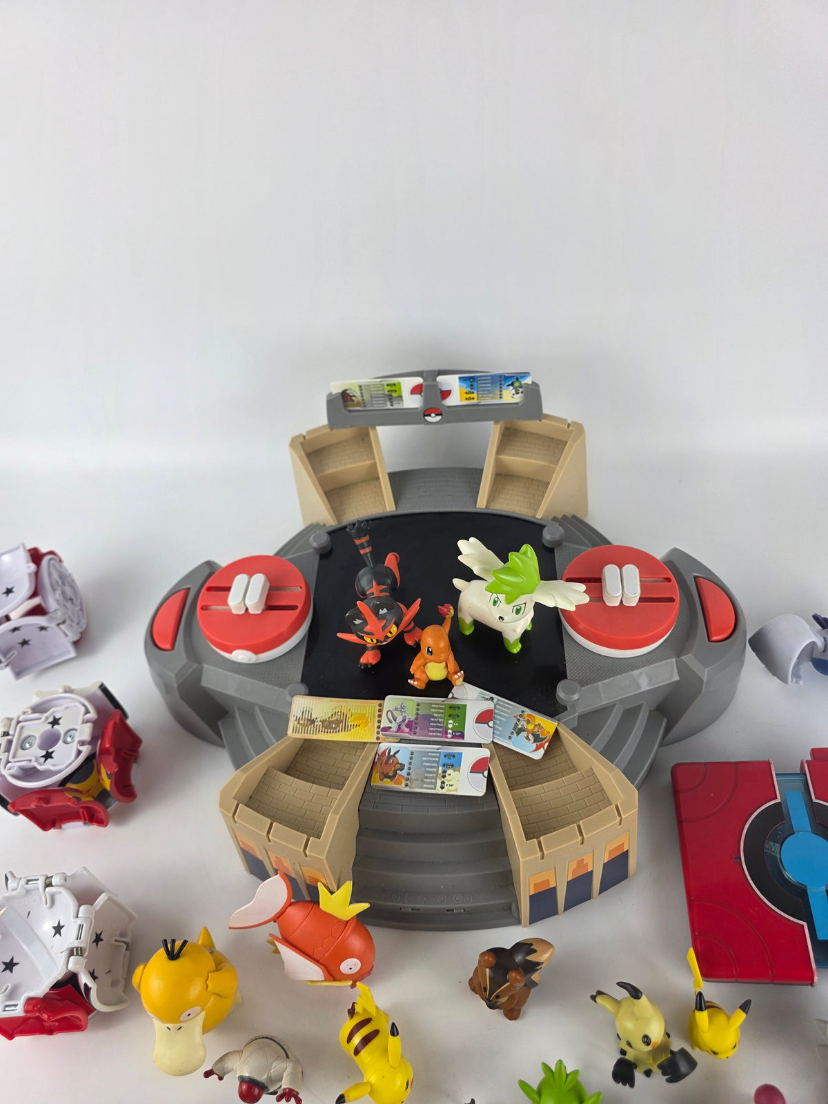 TOMY Pokémon X & Y Electronic Battle Arena Playset Figure Go Balls Pokédex