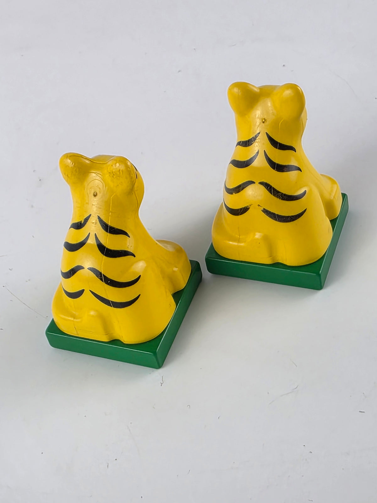 Lego Duplo vintage tiger figure set