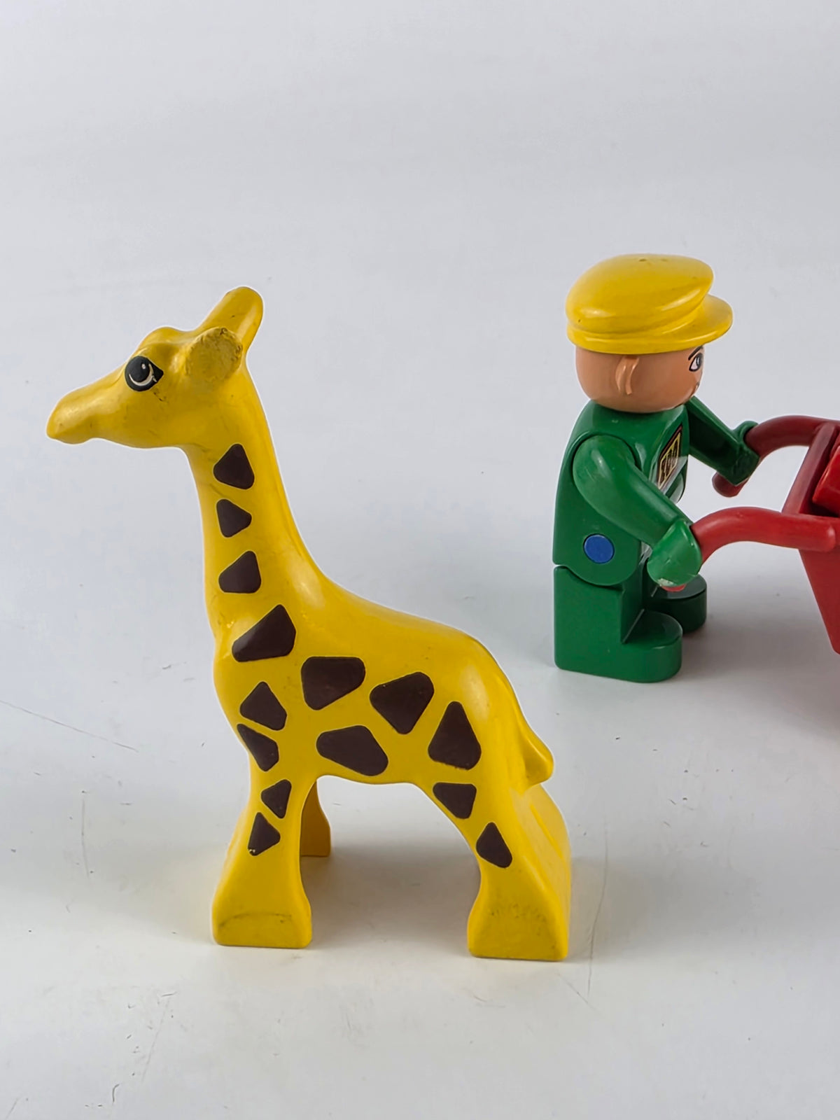 LEGO Duplo zoo keeper action figure and giraffe