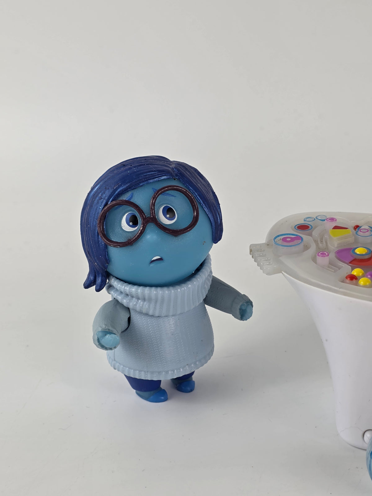 Disney Pixar Inside Out Toy - Electronic Console Playset With Action Figures
