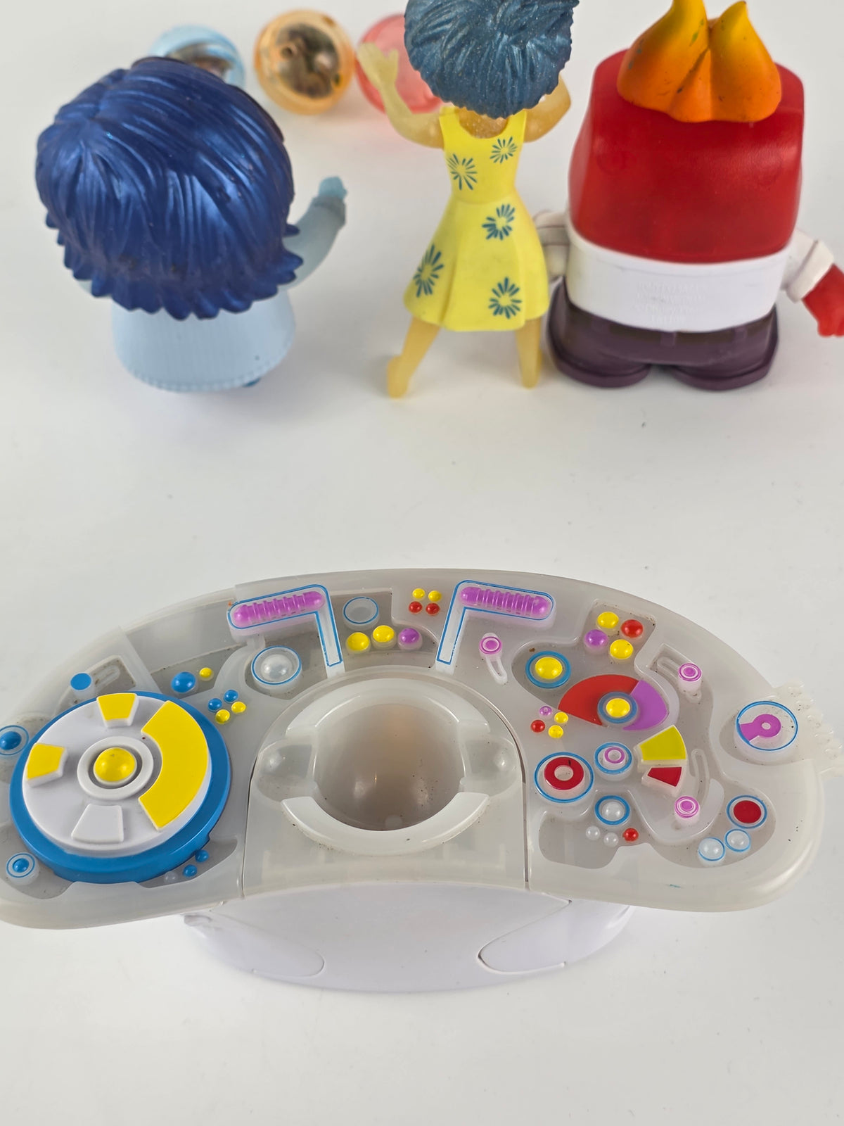 Disney Pixar Inside Out Toy - Electronic Console Playset With Action Figures