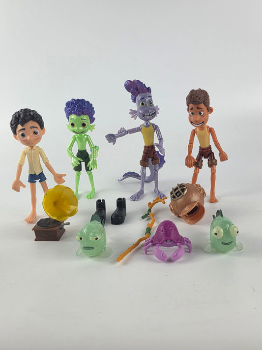 Disney / Pixar Luca & Alberto's Adventure Pack Figure Set Plus Extra Figures